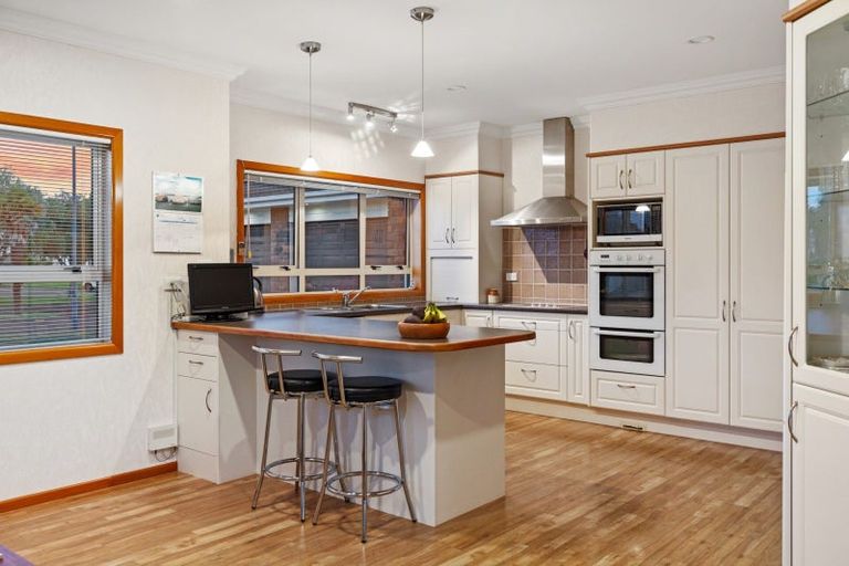 Photo of property in 34 Sovereign Drive, Papamoa Beach, Papamoa, 3118