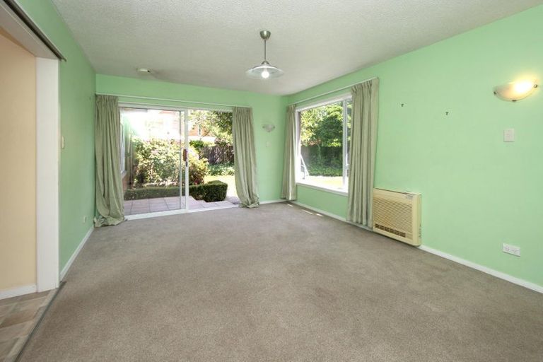 Photo of property in 5 Annell Place, Burnside, Christchurch, 8053