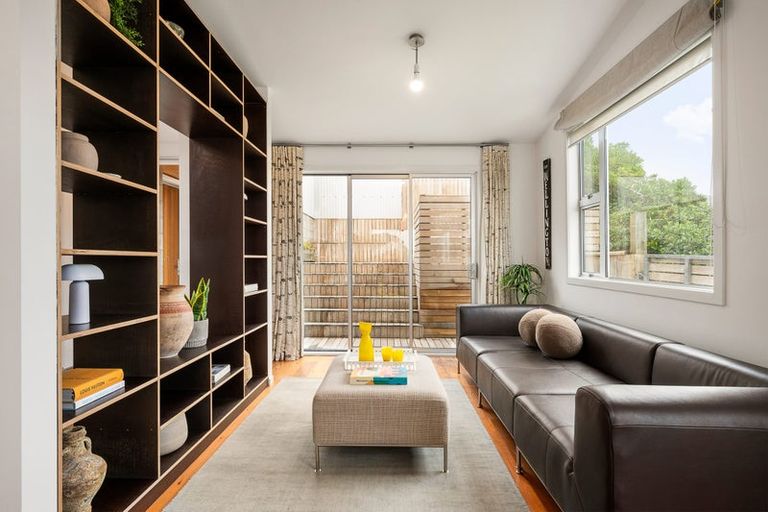 Photo of property in 2 Balmoral Terrace, Newtown, Wellington, 6021