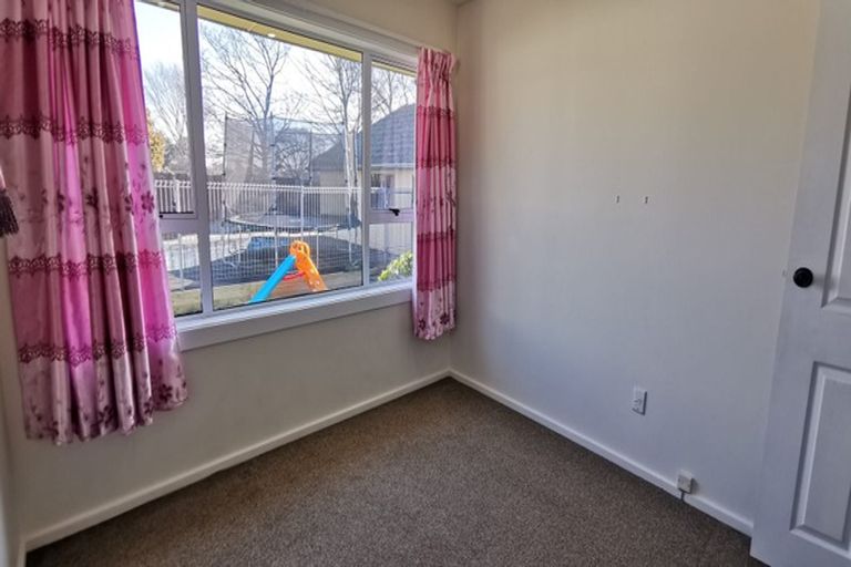 Photo of property in 33 Blankney Street, Hornby, Christchurch, 8042