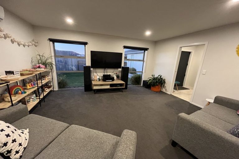 Photo of property in 17 Story Street, Foxton Beach, Foxton, 4815