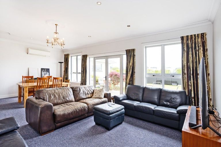 Photo of property in 787 Queens Drive, Waikiwi, Invercargill, 9810