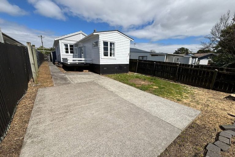 Photo of property in 128 Coronation Road, Papatoetoe, Auckland, 2025