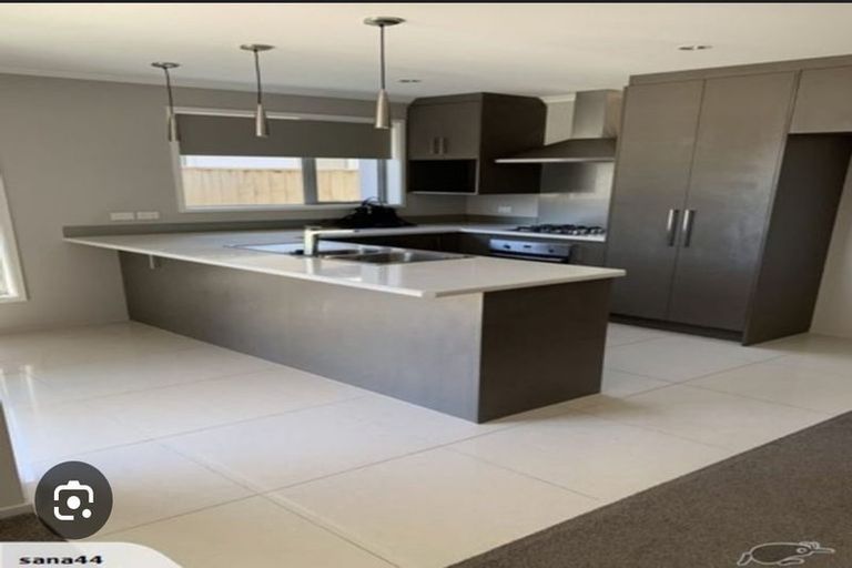 Photo of property in 68 Arion Road, Takanini, 2112