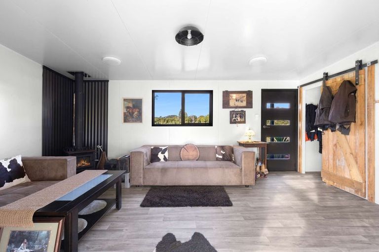 Photo of property in 15 Harley Road, Tasman, Upper Moutere, 7175