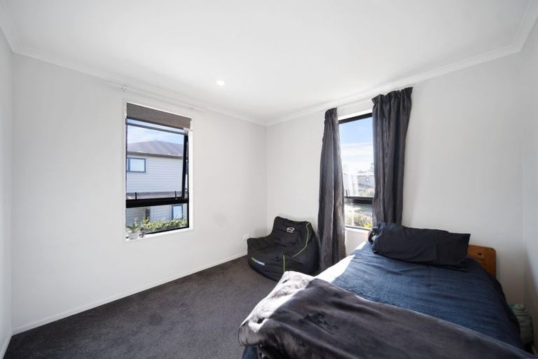 Photo of property in 70 Kaimoana Street, Weymouth, Auckland, 2103
