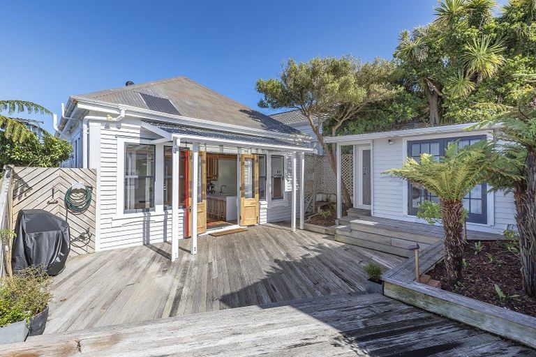 Photo of property in 48 Konini Road, Hataitai, Wellington, 6021