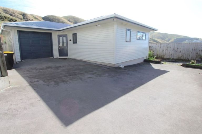 Photo of property in 64 Waverton Terrace, Churton Park, Wellington, 6037