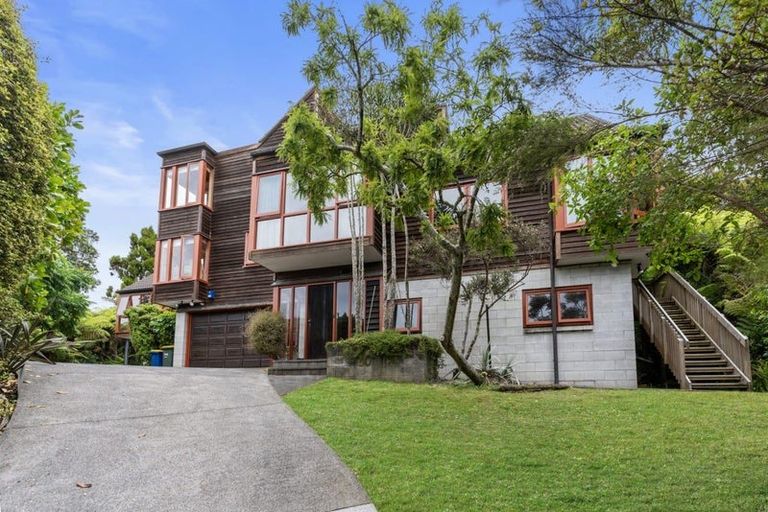 Photo of property in 60 Peter Terrace, Castor Bay, Auckland, 0620