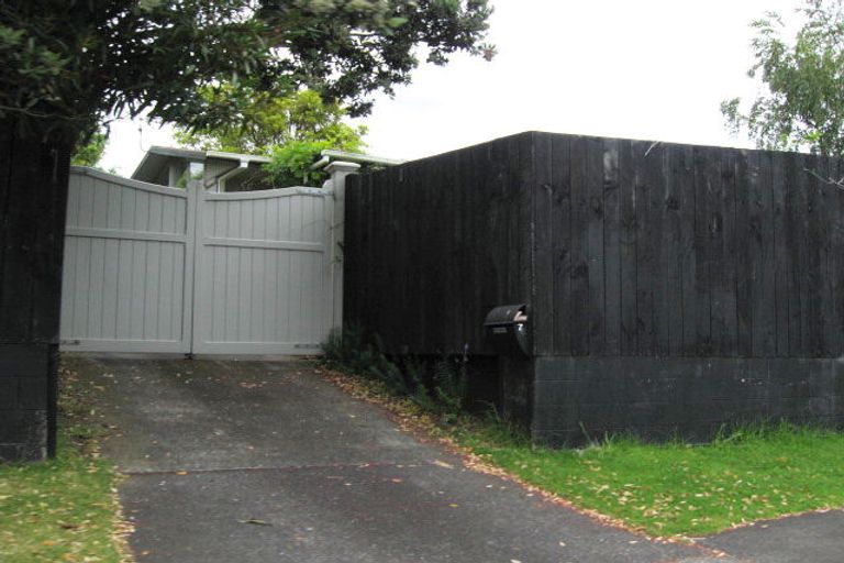 Photo of property in 76 Muir Avenue, Mangere Bridge, Auckland, 2022