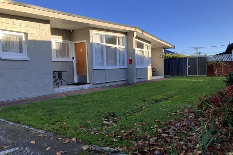 Photo of property in 1/3 Camp Street, Silverstream, Upper Hutt, 5019