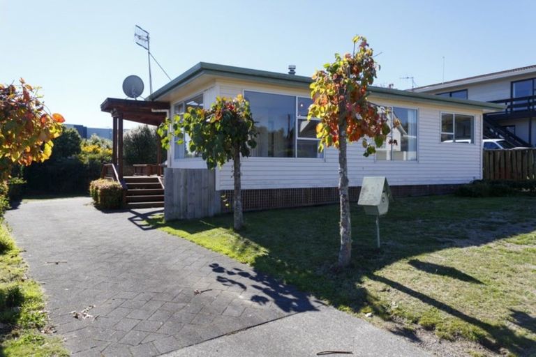 Photo of property in 6 Birch Street, Hilltop, Taupo, 3330