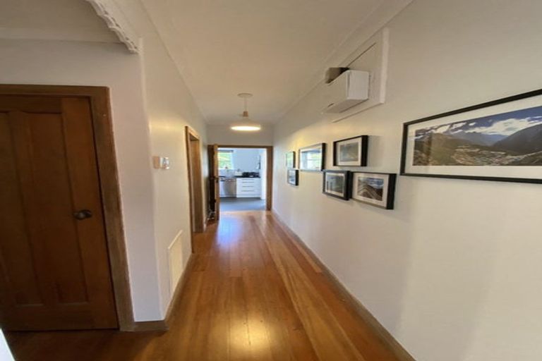 Photo of property in 106 Campbell Street, Karori, Wellington, 6012