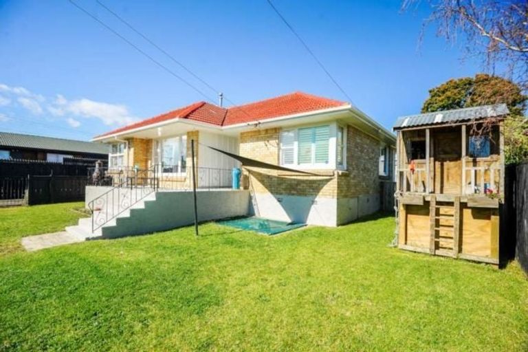 Photo of property in 59 Mcintyre Road, Mangere Bridge, Auckland, 2022