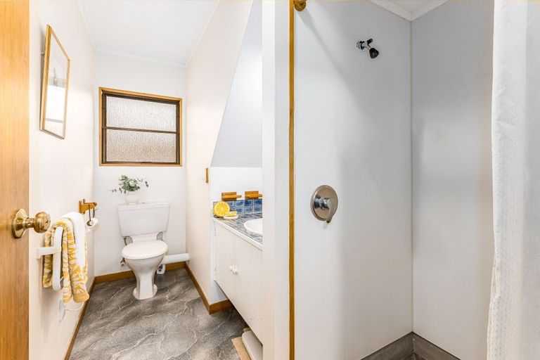 Photo of property in 37 Awanui Drive, Waikanae, 5036