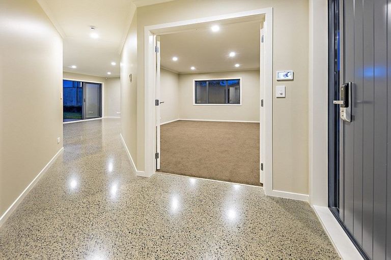 Photo of property in 8b Gills Avenue, Papakura, 2110