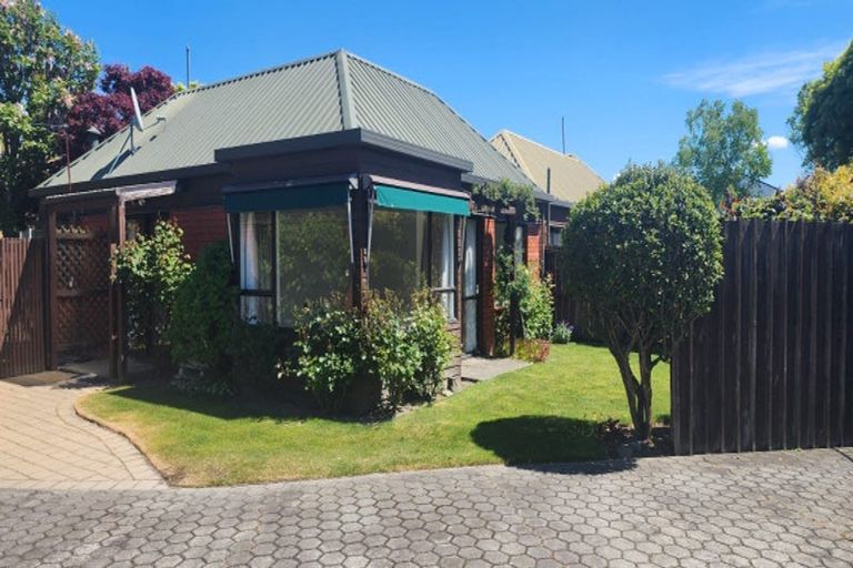 Photo of property in 29 Solway Avenue, Ilam, Christchurch, 8041