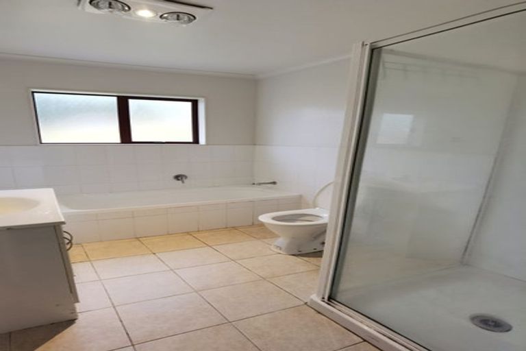 Photo of property in 15 Dole Place, Mangere, Auckland, 2022