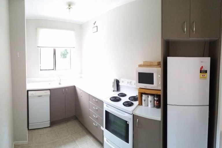 Photo of property in 6/2 Burdendale Grove, Churton Park, Wellington, 6037