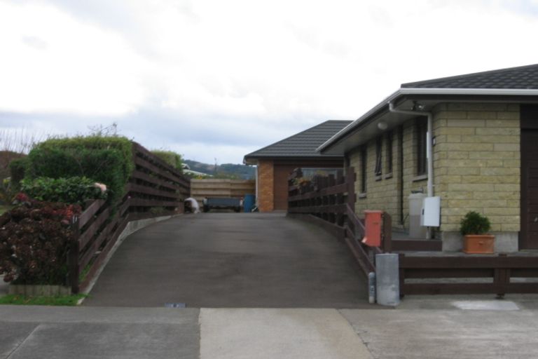 Photo of property in 84 Kapanui Road, Waikanae, 5036