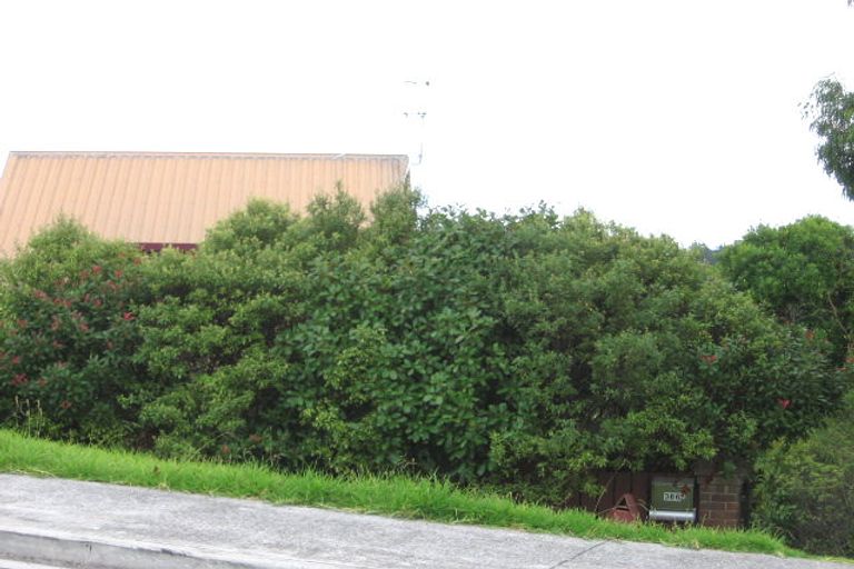Photo of property in 386 Glenfield Road, Glenfield, Auckland, 0629