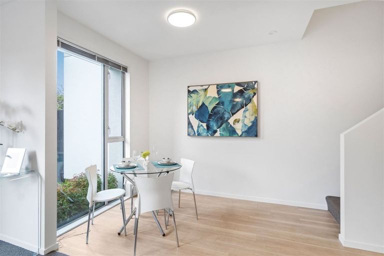 Photo of property in 2/670 Ferry Road, Woolston, Christchurch, 8023