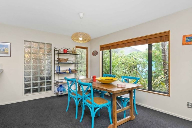Photo of property in 11 Evenwood Place, Waimairi Beach, Christchurch, 8083