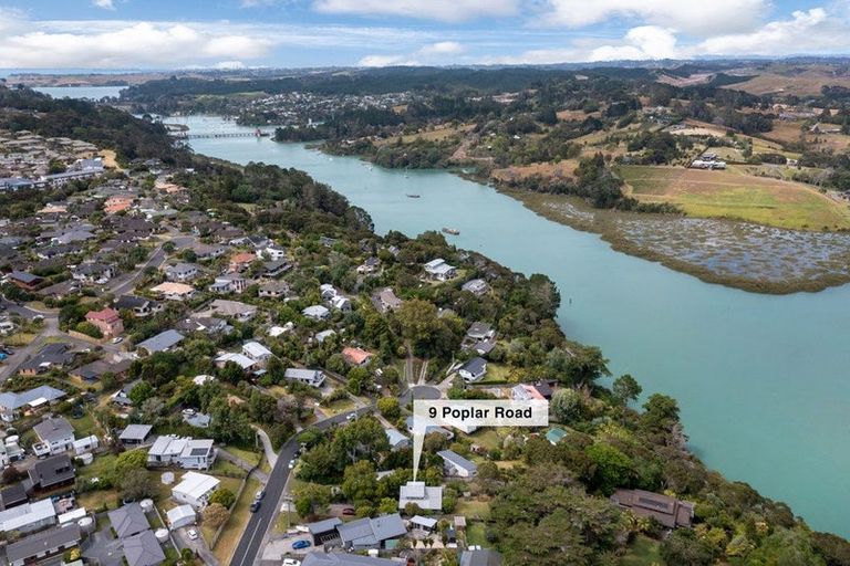 Photo of property in 9 Poplar Road, Stanmore Bay, Whangaparaoa, 0932