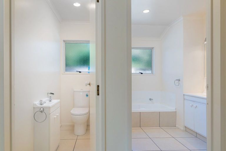 Photo of property in 12 Kenneth Avenue, Whitianga, 3510