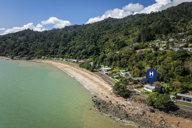 Photo of property in 300 Thames Coast Sh25 Road, Thornton Bay, Thames, 3575