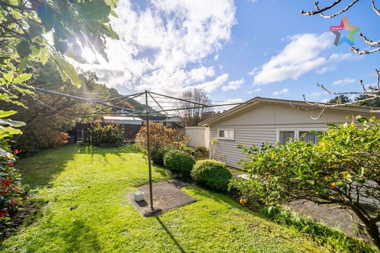 Photo of property in 29 Mcgowan Road, Wainuiomata, Lower Hutt, 5014