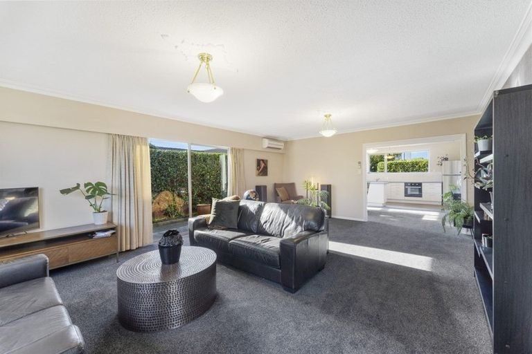 Photo of property in 1/6 Croziers Road, St Albans, Christchurch, 8052