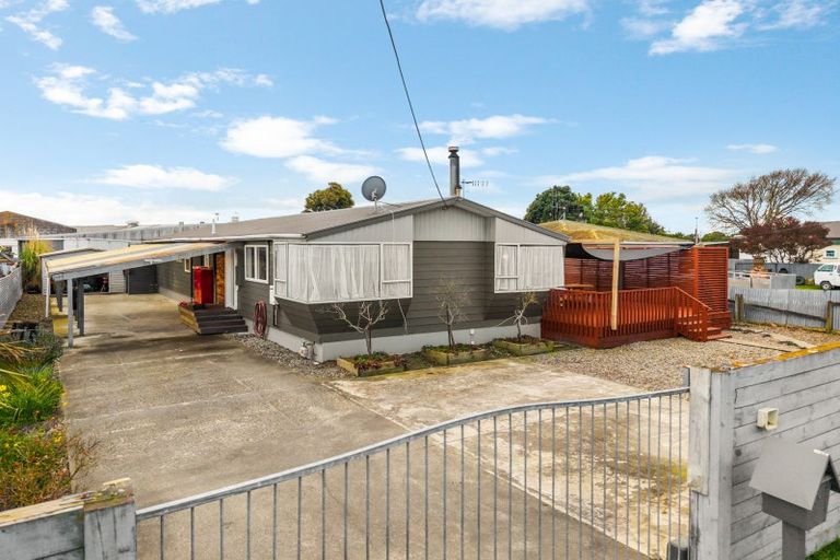 Photo of property in 18 Ngaire Street, Longburn, Palmerston North, 4412