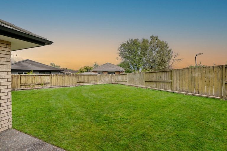 Photo of property in 6 Cleeve Close, Huntington, Hamilton, 3210