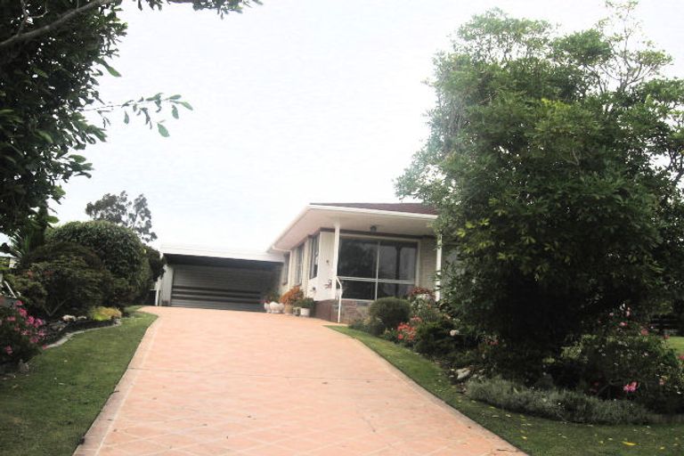 Photo of property in 12 Hookey Drive, Te Puke, 3119