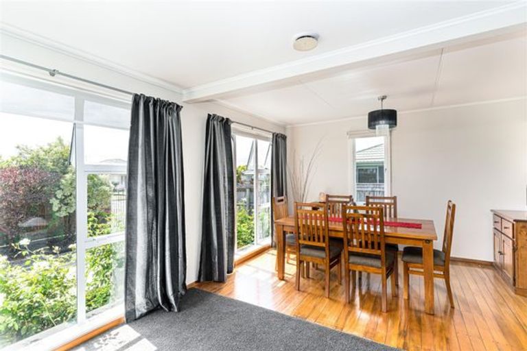 Photo of property in 130 Warwick Street, Feilding, 4702