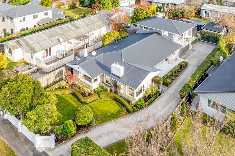 Photo of property in 229 Memorial Avenue, Burnside, Christchurch, 8053