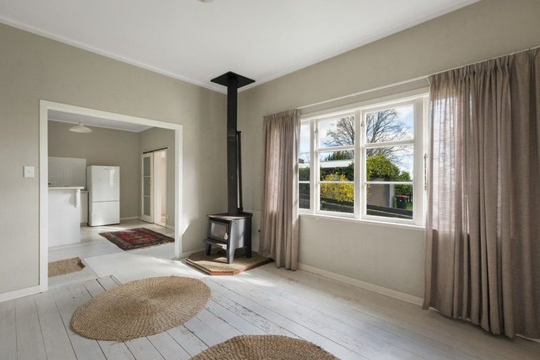 Photo of property in 12 Riverbank Road, Paeroa, 3600