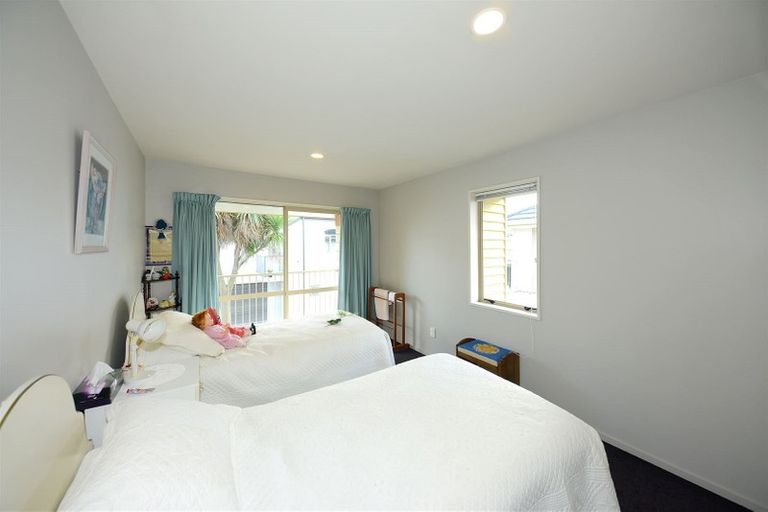 Photo of property in 16 Mona Vale Avenue, Riccarton, Christchurch, 8011