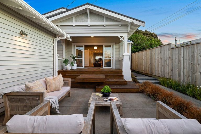 Photo of property in 12 Barriball Street, Fitzroy, New Plymouth, 4312