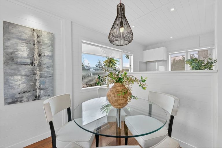 Photo of property in 29 Peter Terrace, Castor Bay, Auckland, 0620