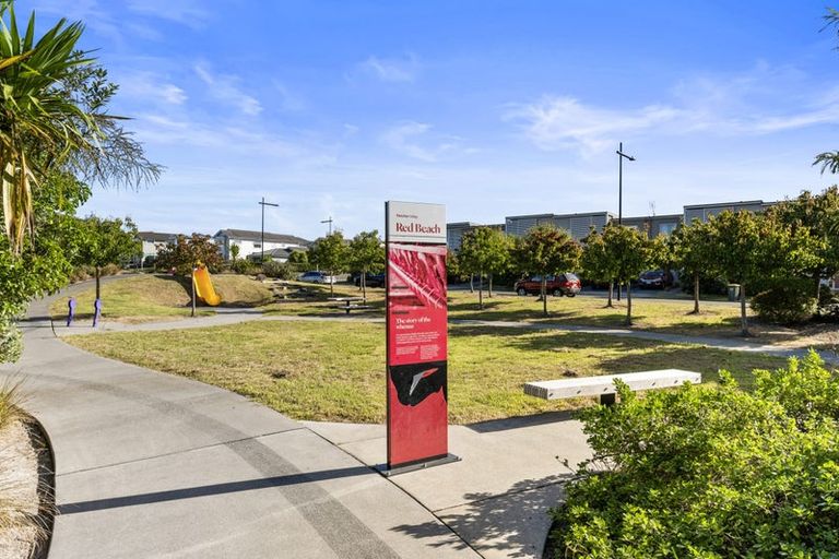 Photo of property in 10 Tyler Davies Drive, Red Beach, 0932