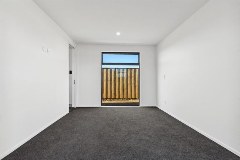 Photo of property in 8 Ivan Mauger Place, Rolleston, 7615