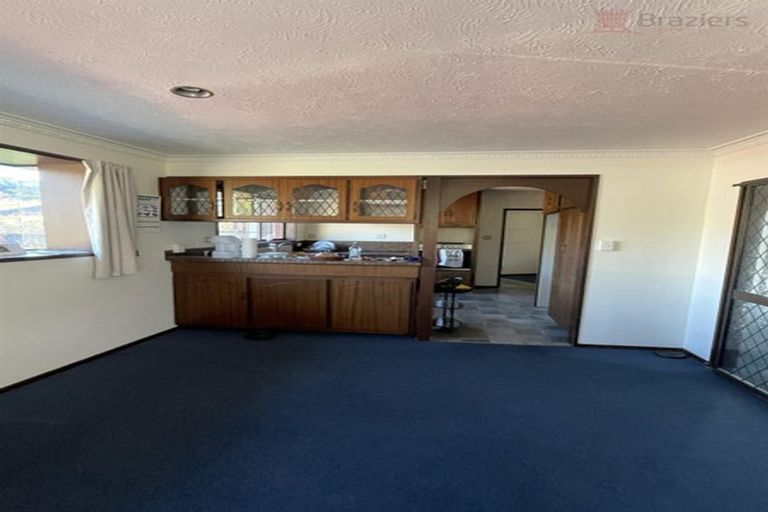 Photo of property in 250 Centaurus Road, Saint Martins, Christchurch, 8022