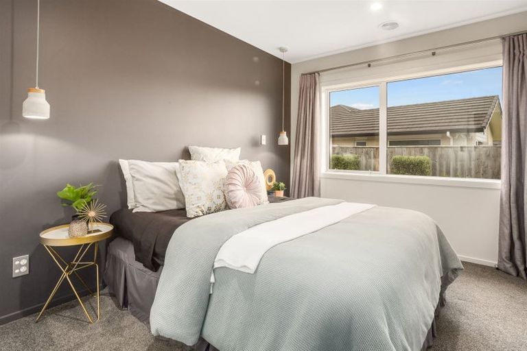 Photo of property in 7 Leadline Place, Whitby, Porirua, 5024