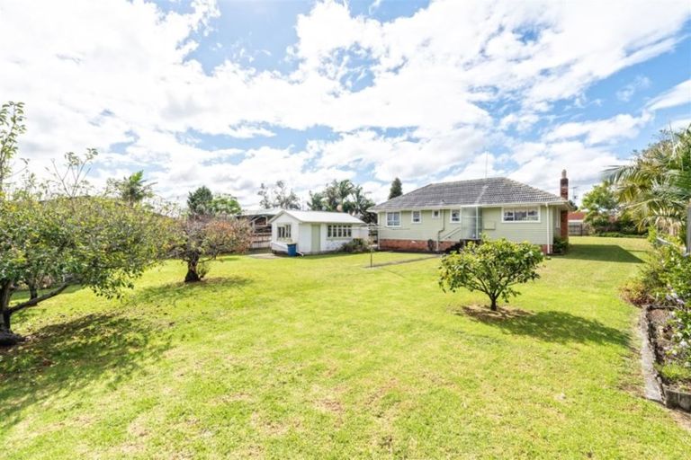 Photo of property in 676 Te Atatu Road, Te Atatu Peninsula, Auckland, 0610