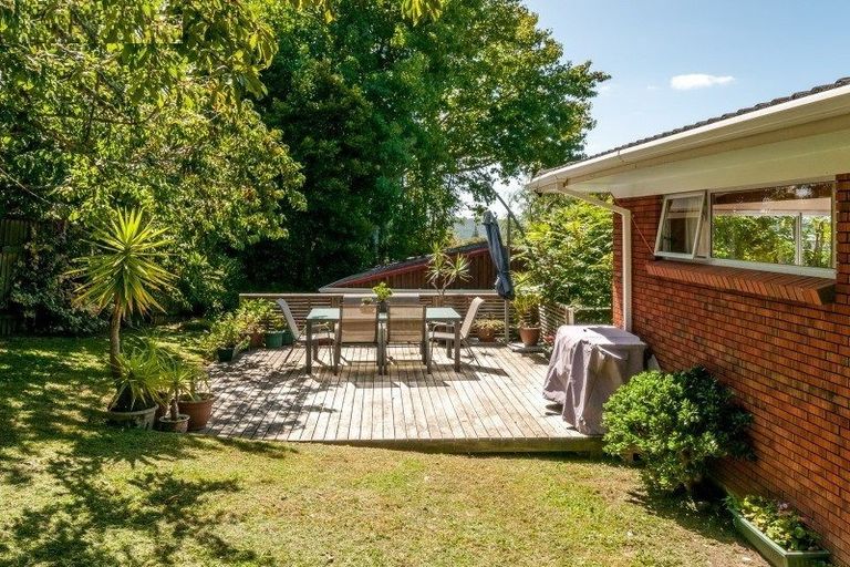 Photo of property in 129 Kia Ora Road, Beach Haven, Auckland, 0626