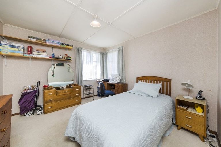 Photo of property in 28 Humber Street, Roslyn, Palmerston North, 4414