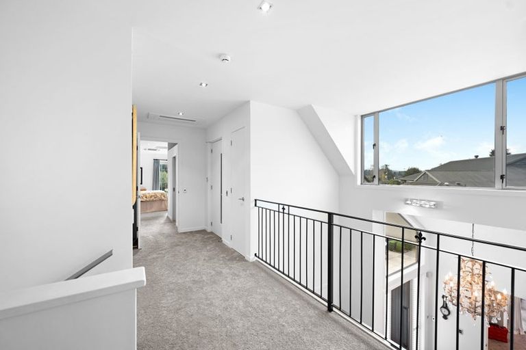 Photo of property in 4 Le Quesnoy Place, Cambridge, 3434