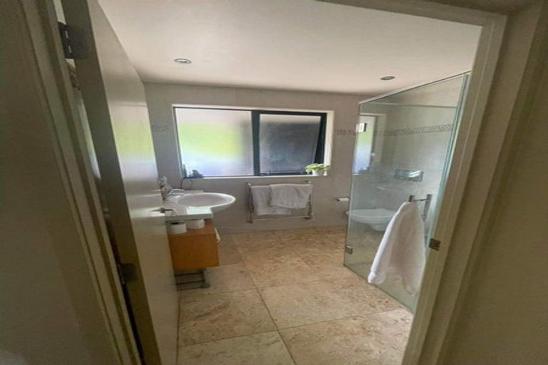 Photo of property in 310 Paremoremo Road, Paremoremo, Auckland, 0632